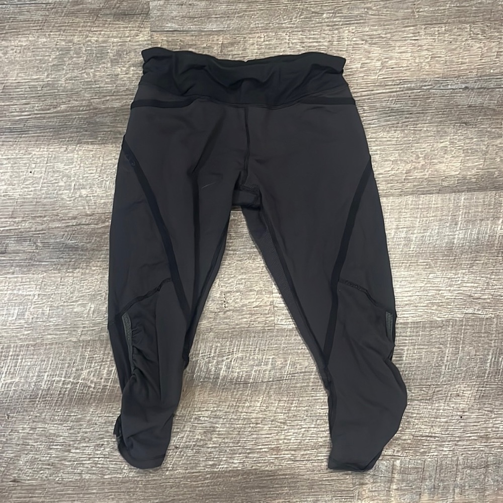 lululemon capri pants